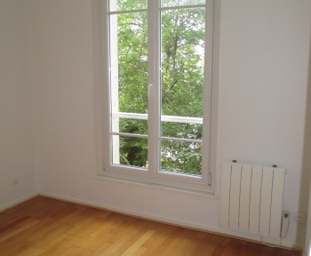 Location Appartement 3 pièces Reims (51100) - 1 rue de l'Isle (2ème étage droit)