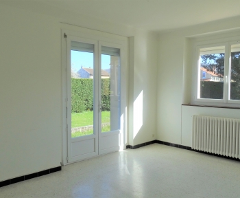 Location Appartement avec terrasse 3 pièces Laroque-d'Olmes (09600) - Proche centre ville