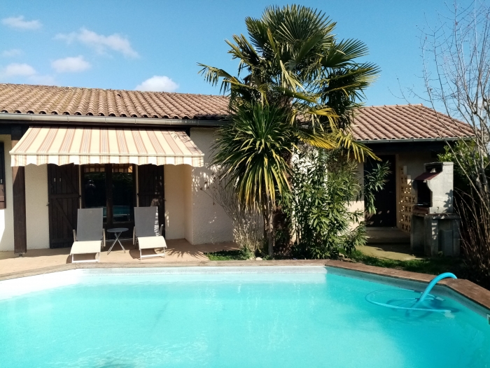 Location Villa avec piscine 5 pièces Rieux-de-Pelleport (09120)